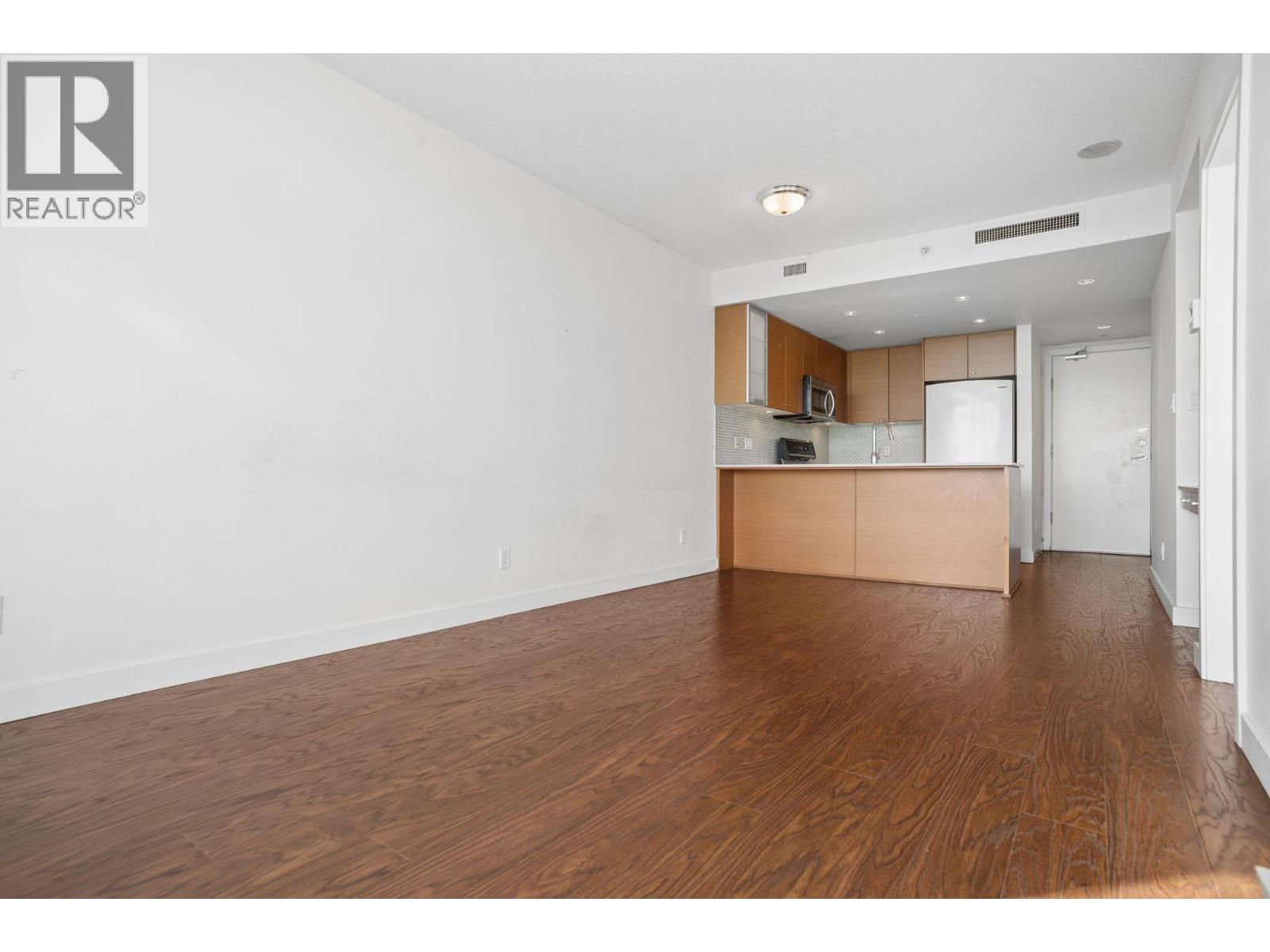 1005 7373 WESTMINSTER HIGHWAY