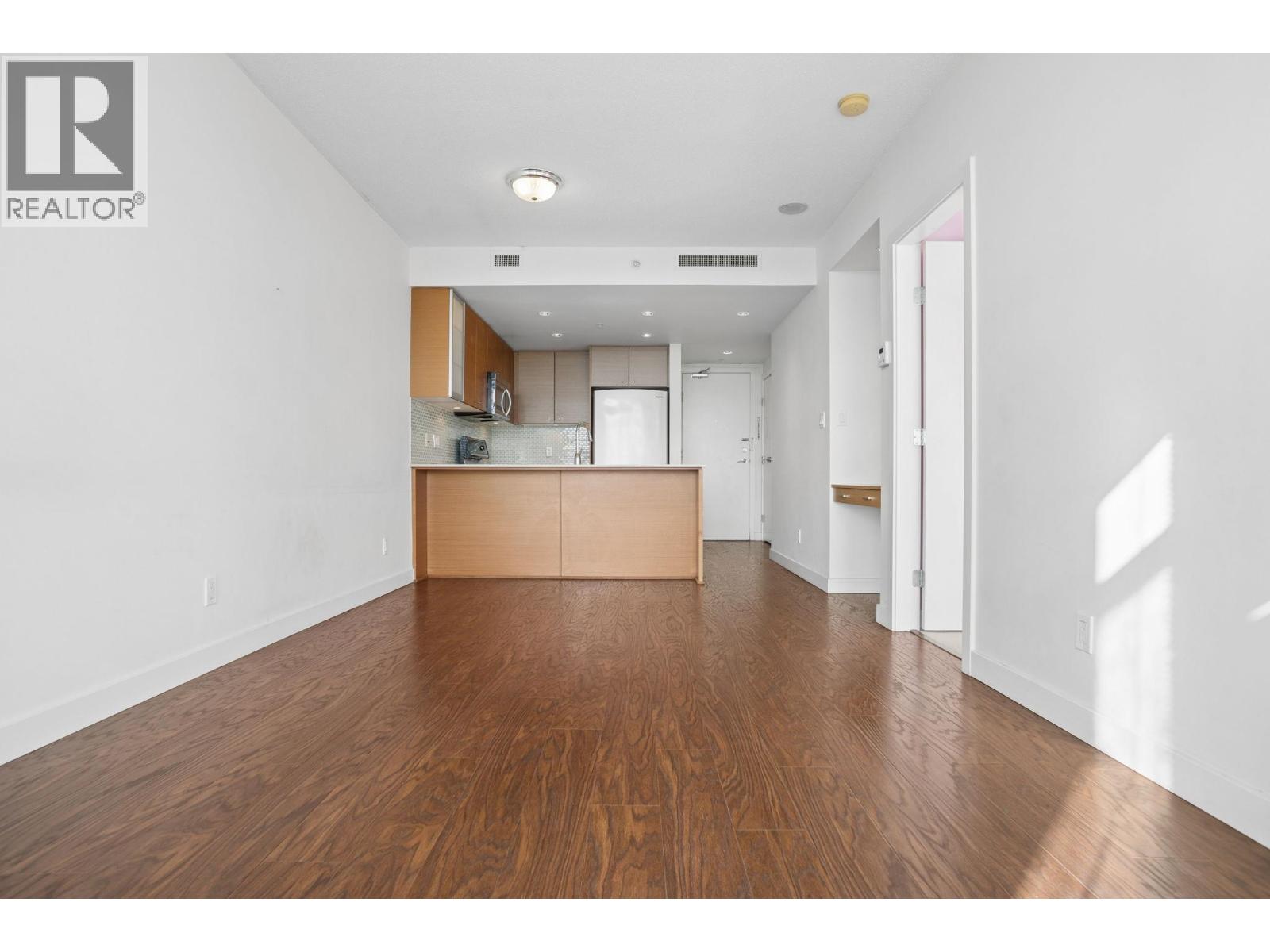 1005 7373 WESTMINSTER HIGHWAY