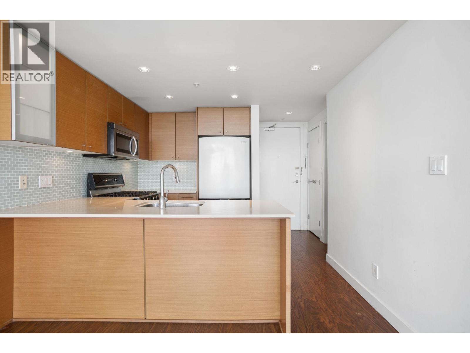 1005 7373 WESTMINSTER HIGHWAY