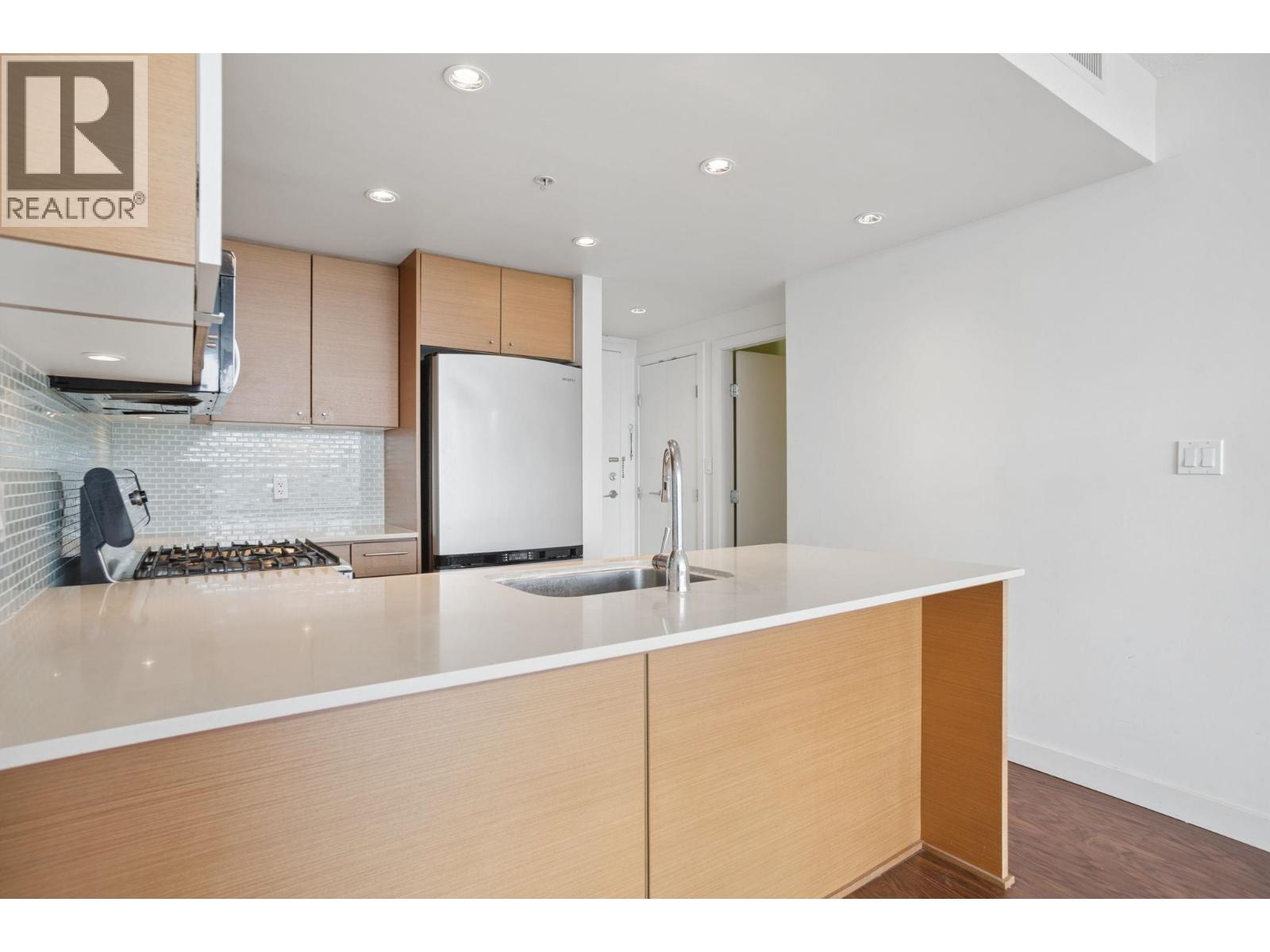 1005 7373 WESTMINSTER HIGHWAY