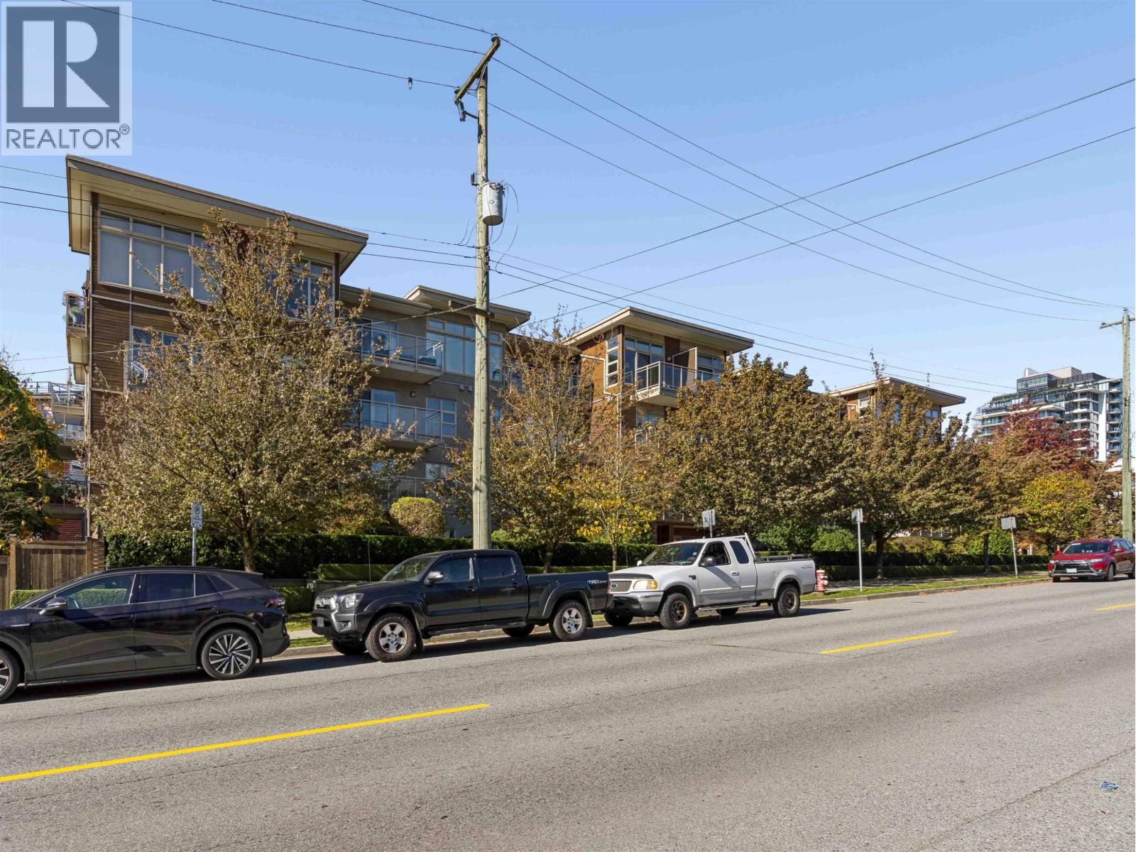 109 1033 ST. GEORGES AVENUE