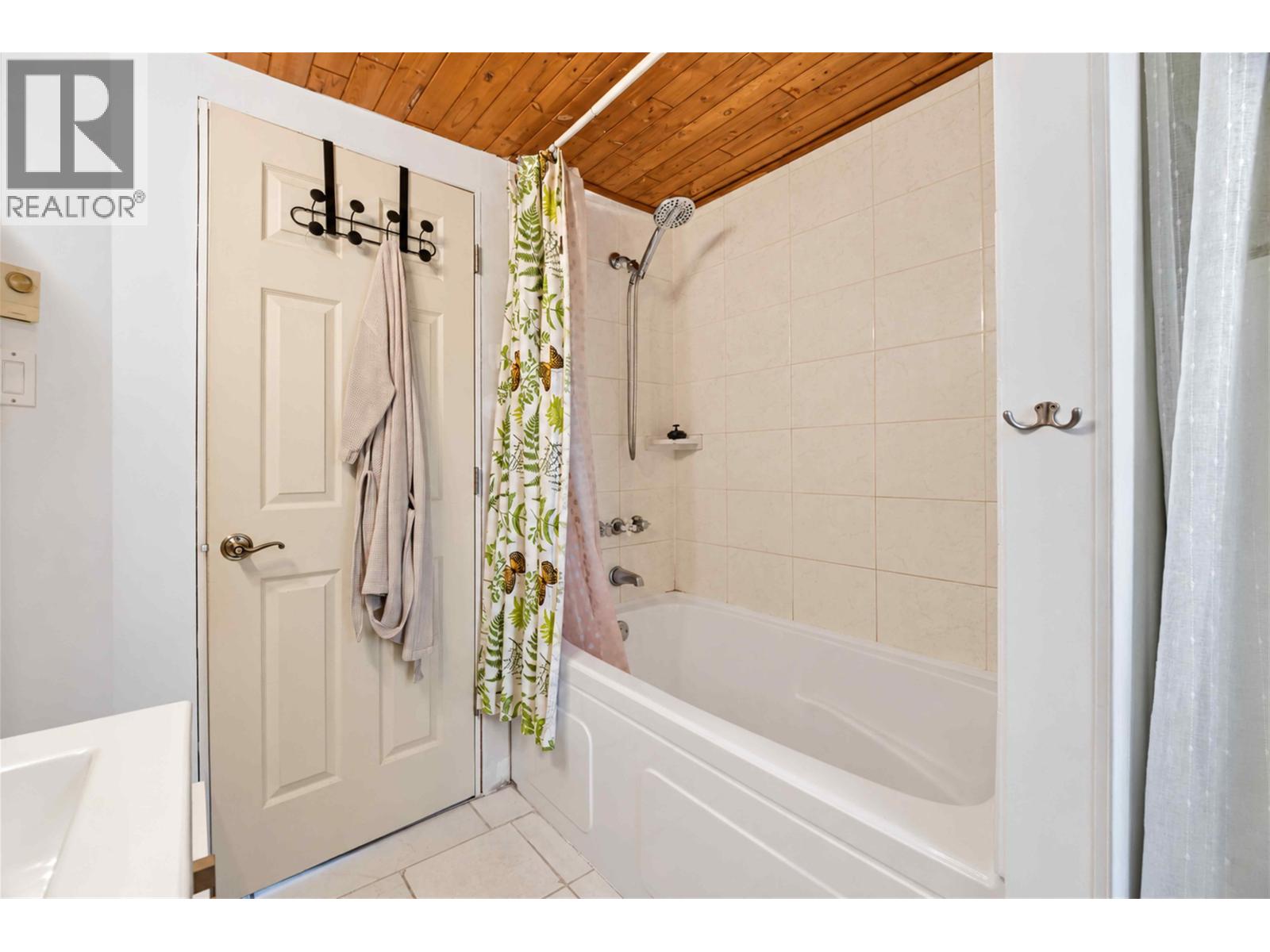 1004 Delestre Avenue, Coquitlam, British Columbia  V3K 2G8 - Photo 10 - R3174913