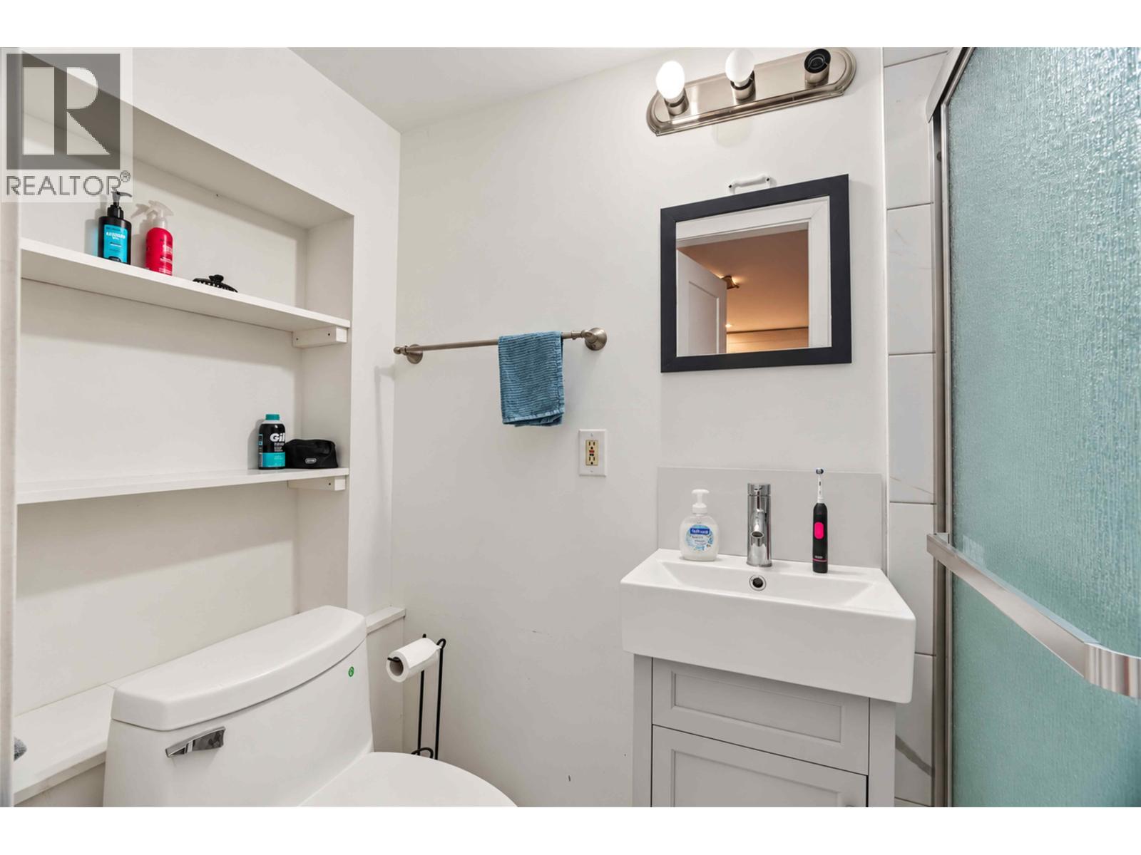 1004 Delestre Avenue, Coquitlam, British Columbia  V3K 2G8 - Photo 24 - R3174913