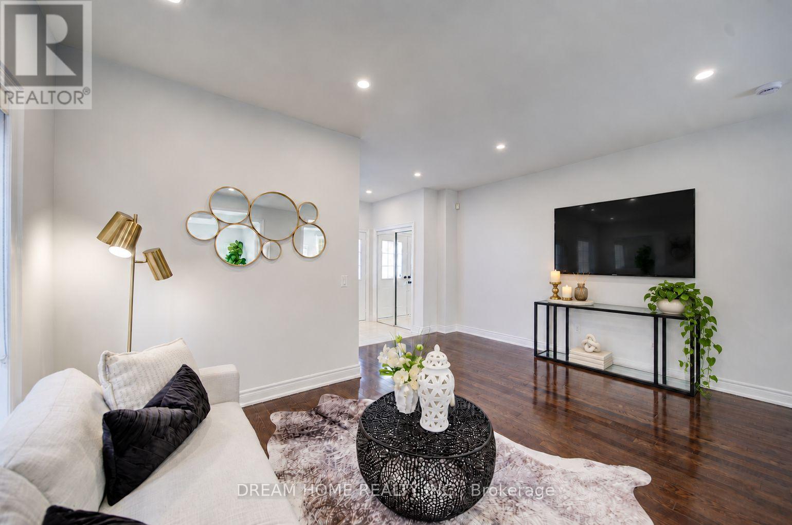 36 Everett Street, Markham, Ontario  L6E 0H6 - Photo 7 - N14004134