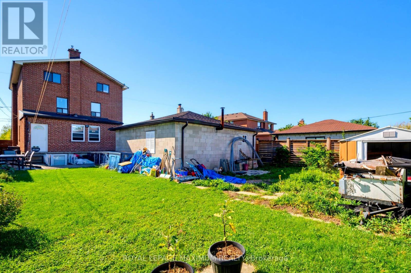 84 Gilley Road, Toronto, Ontario  M3K 1L7 - Photo 24 - W13878578