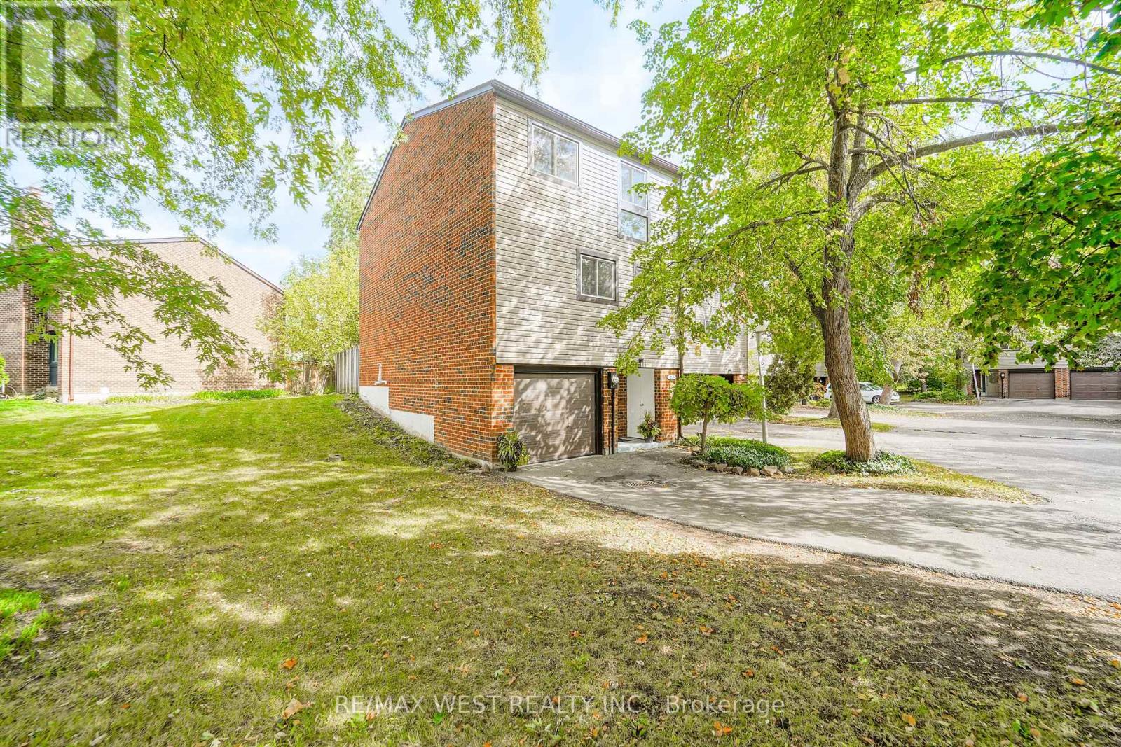 36 - 250 SATOK CRESCENT, Milton, Ontario