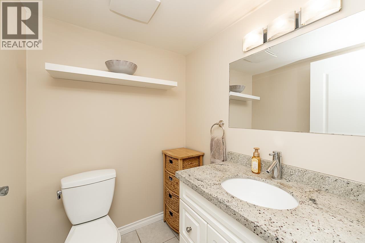 301 327 Ninth Street, New Westminster, British Columbia  V3M 3V8 - Photo 14 - R3174881