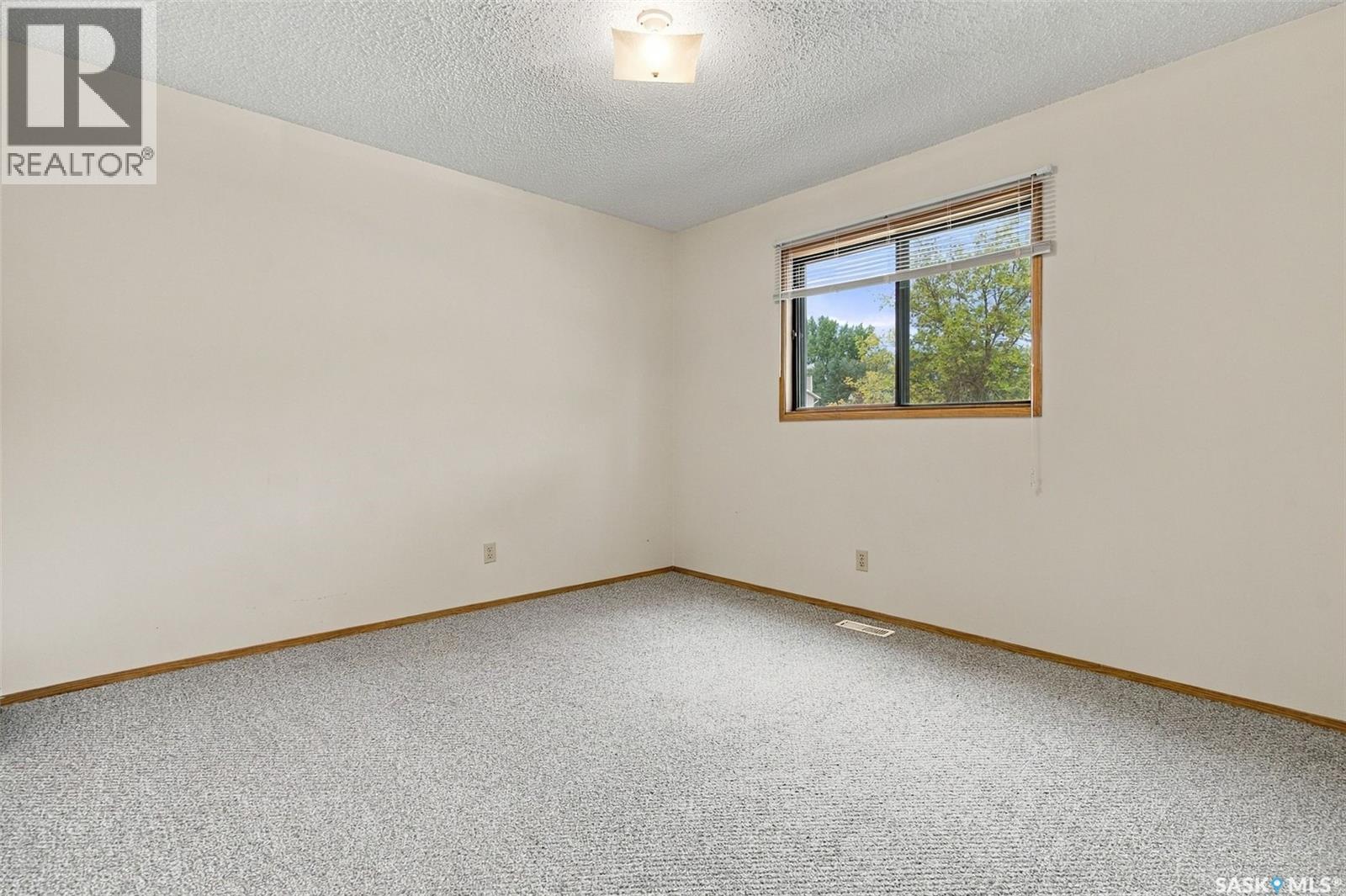 400 Cedar Meadow Drive, Regina, Saskatchewan  S4X 3J5 - Photo 13 - SK044756
