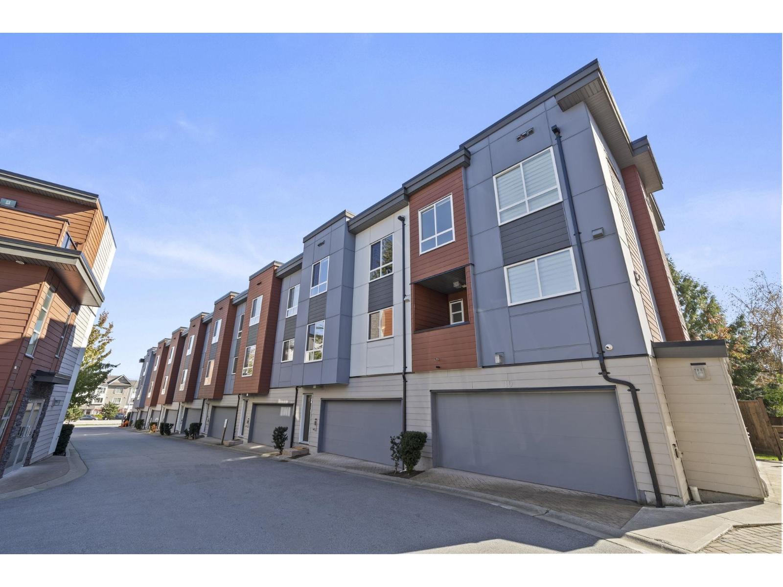 11 1670 160 STREET