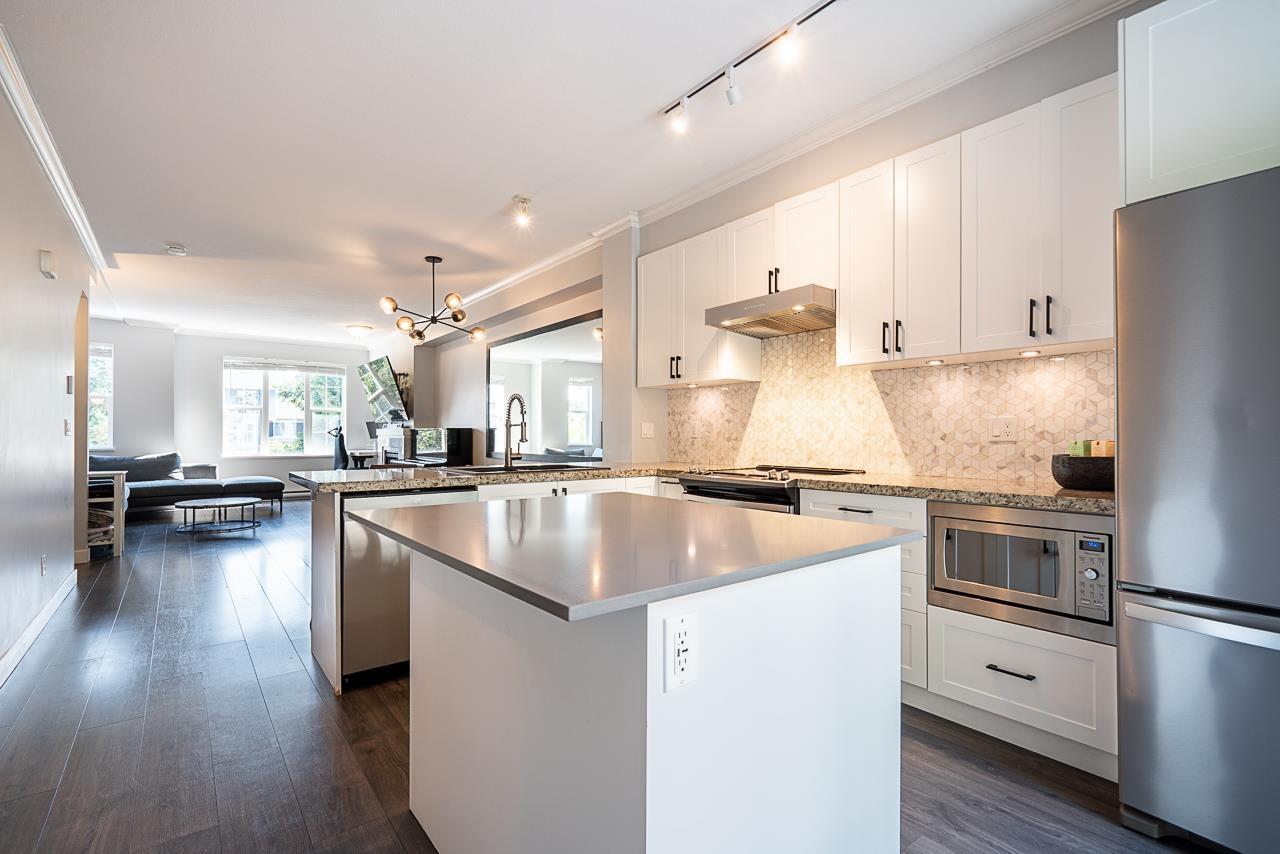 7 8385 DELSOM WAY