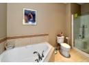 2450 Selkirk Drive Unit# 8, Kelowna, BC V1V 2Z5