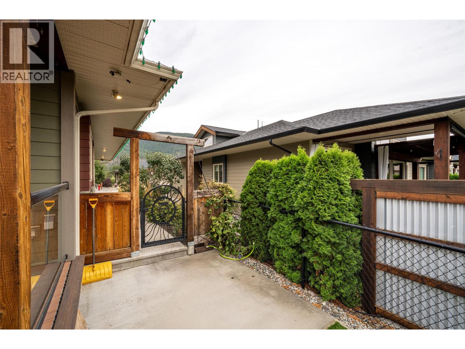 2444 York Avenue Unit# 32