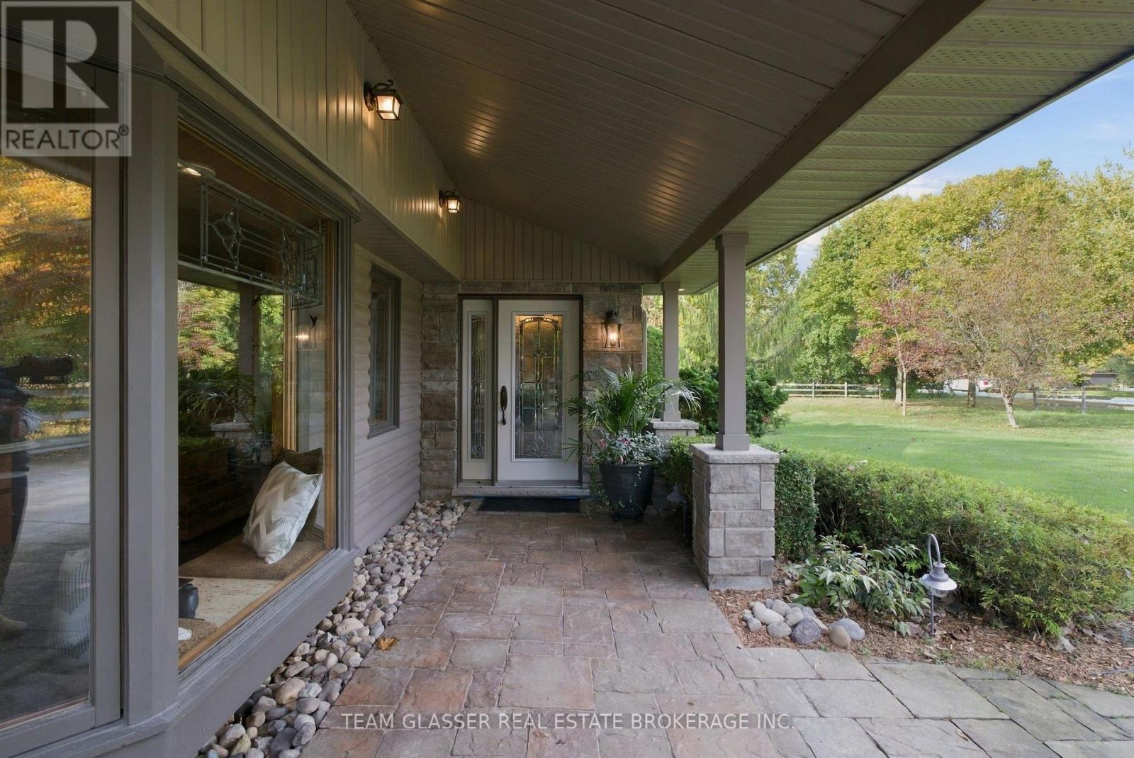 8421 Defore Drive, Lambton Shores, Ontario  N0M 1T0 - Photo 21 - X13879018