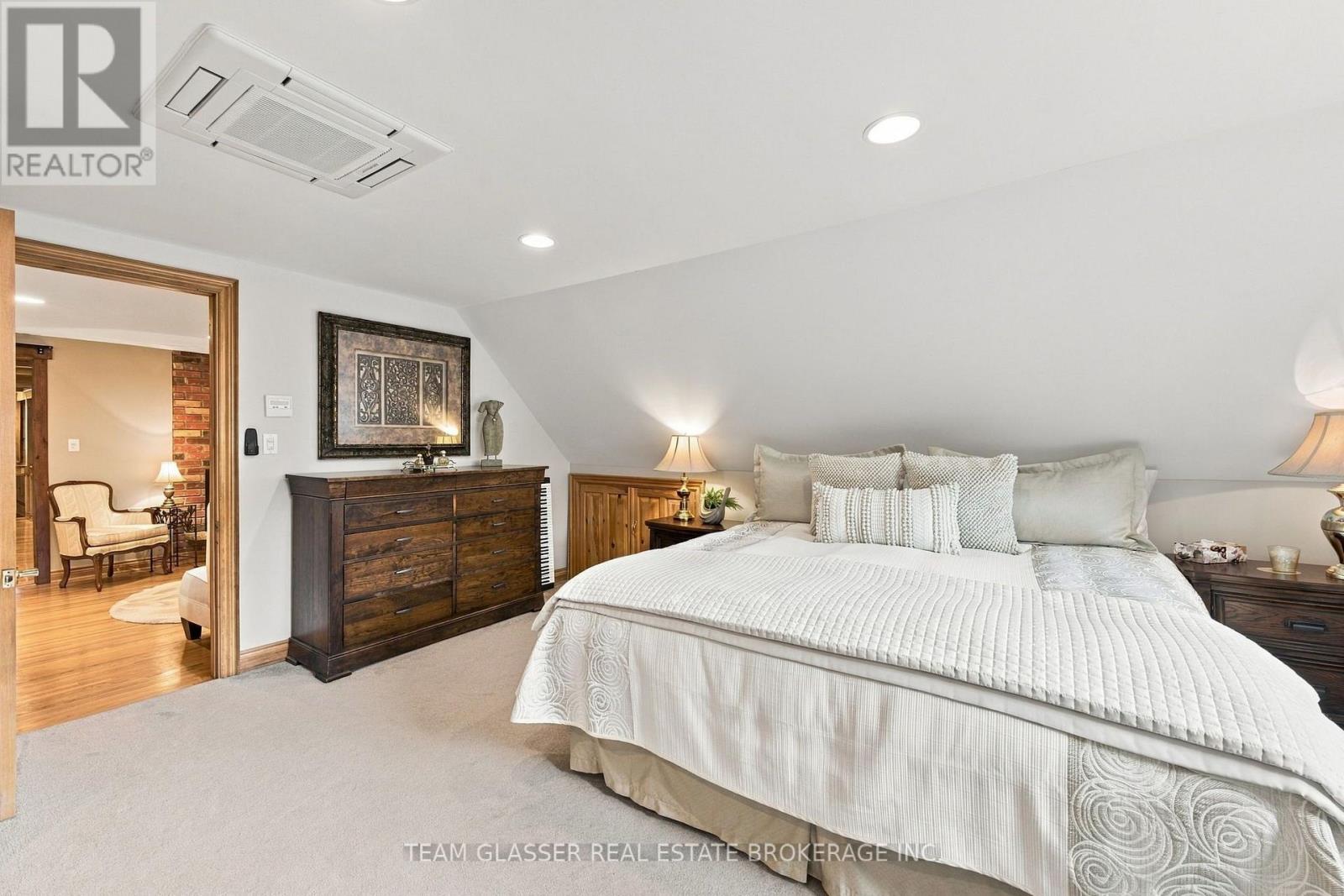 8421 Defore Drive, Lambton Shores, Ontario  N0M 1T0 - Photo 50 - X13879018