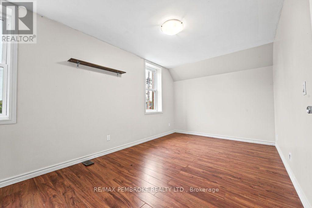 459 Somerset Street, Pembroke, Ontario  K8A 4C5 - Photo 28 - X13852444