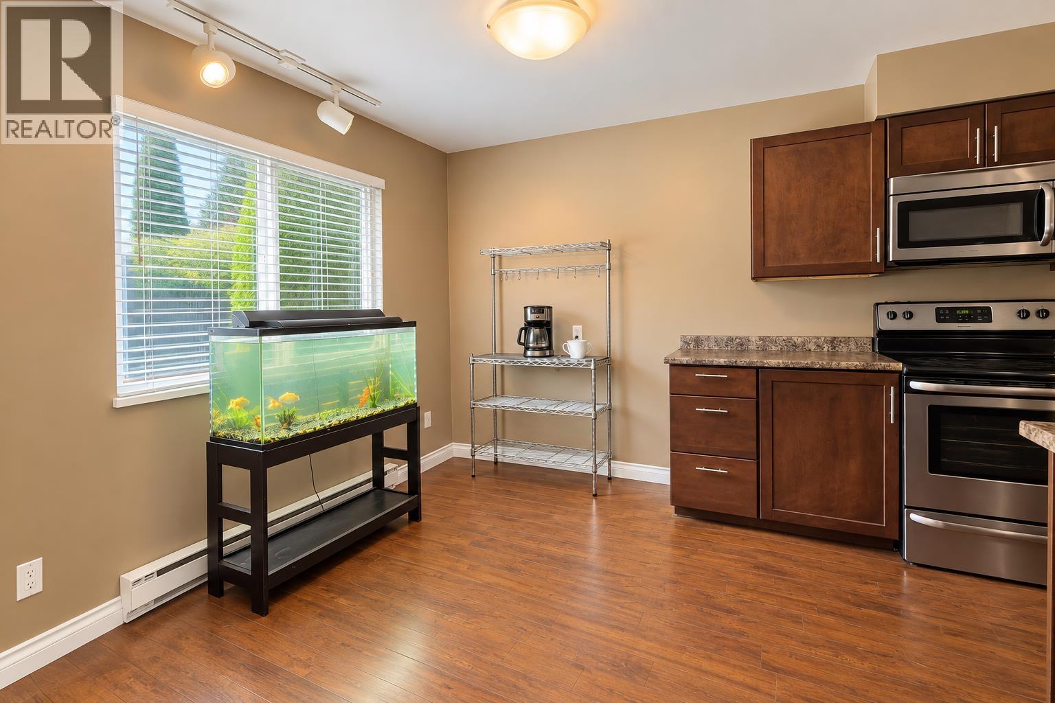 2 2957 Oxford Street, Port Coquitlam, British Columbia  V3B 5K9 - Photo 5 - R3174916
