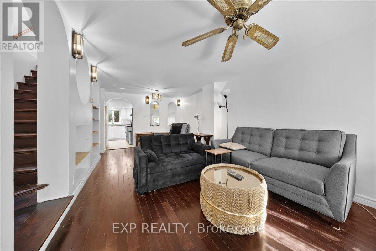 445 Hilson Avenue, Ottawa, Ontario  K1Z 6C2 - Photo 2 - X14029408
