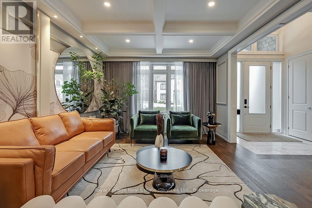 124 Paliser Court, Oakville, Ontario  L6K 2H1 - Photo 6 - W14029404