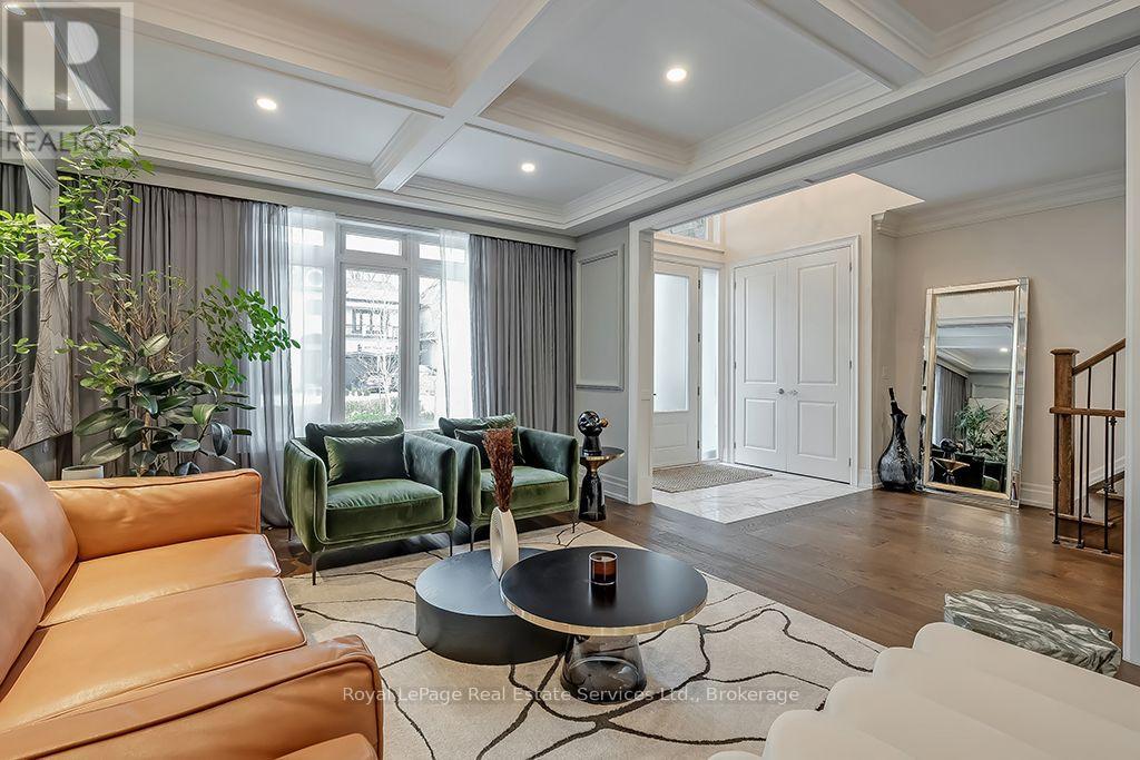 124 Paliser Court, Oakville, Ontario  L6K 2H1 - Photo 7 - W14029404