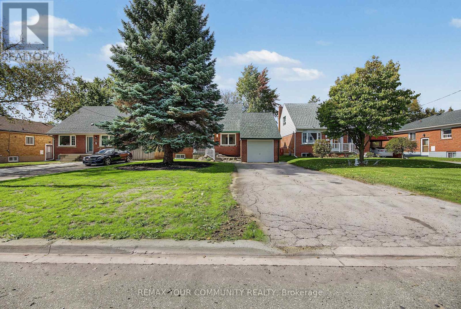 18 Robertsfield Crescent, Toronto, Ontario  M1R 2X2 - Photo 3 - E14029418