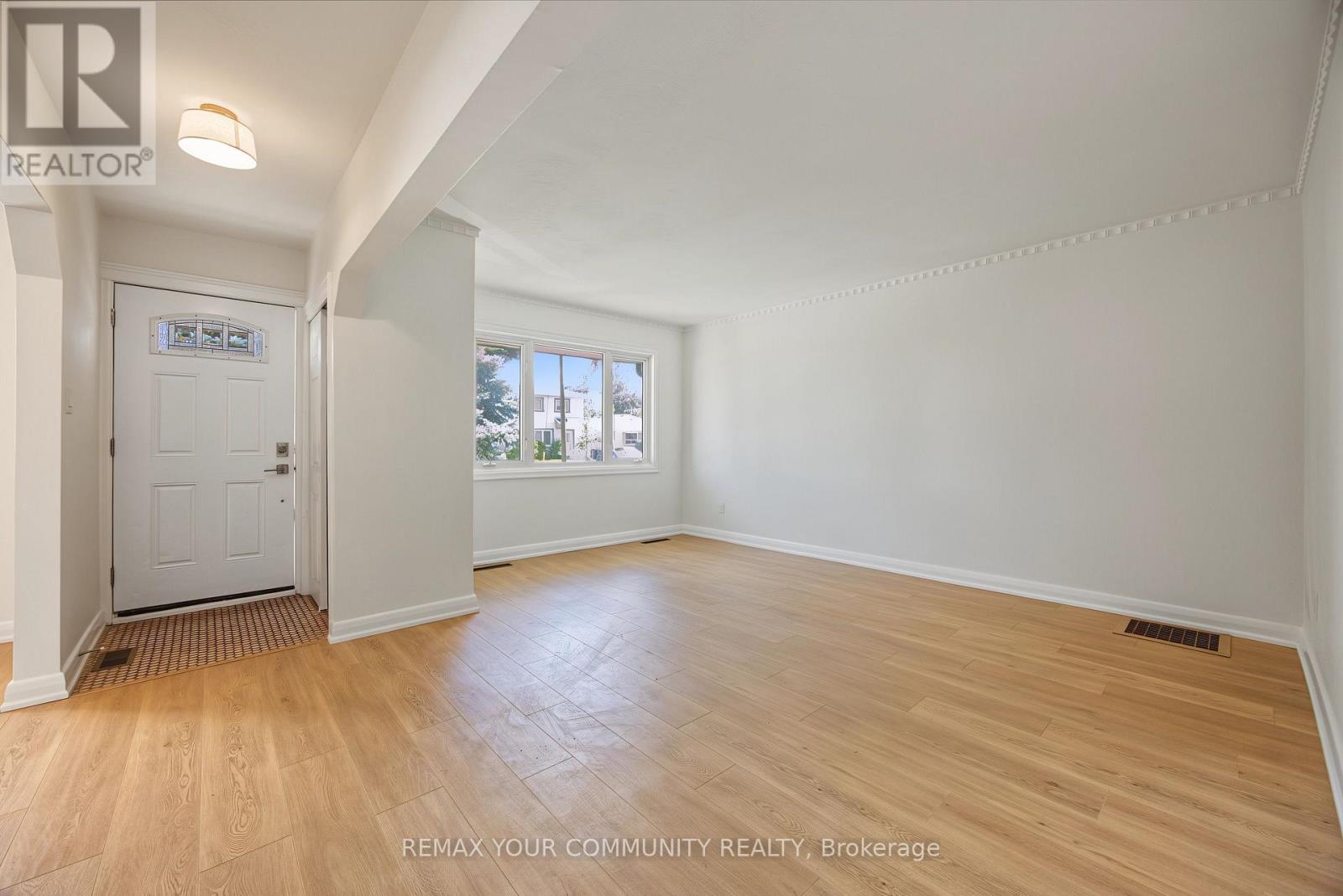 18 Robertsfield Crescent, Toronto, Ontario  M1R 2X2 - Photo 7 - E14029418