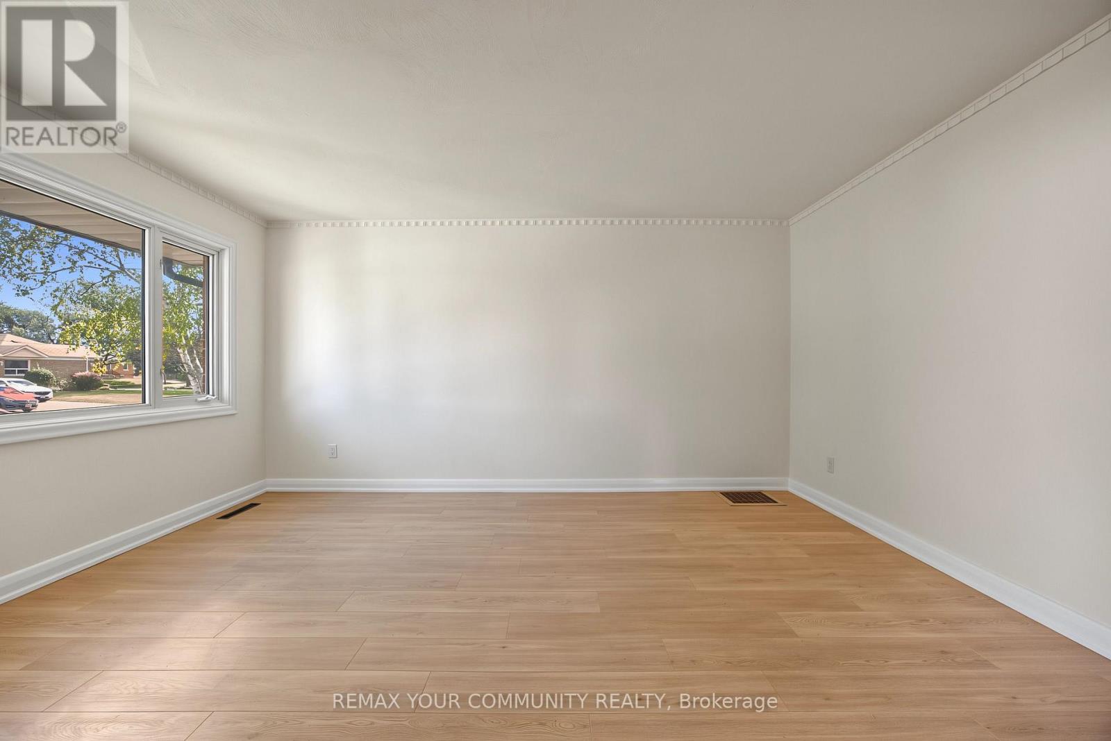 18 Robertsfield Crescent, Toronto, Ontario  M1R 2X2 - Photo 9 - E14029418