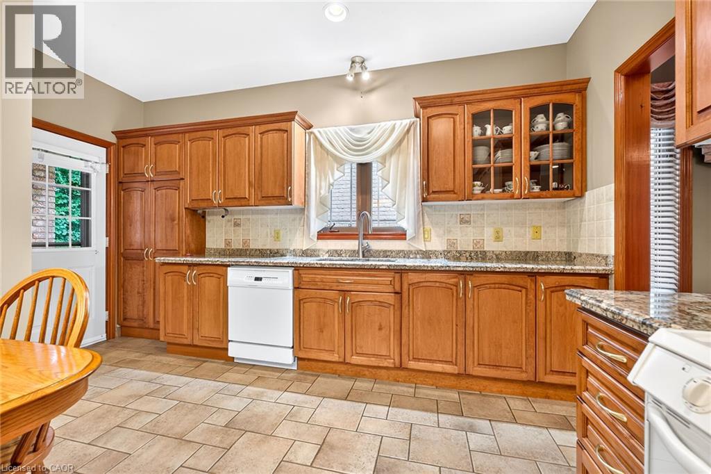 219 Jacqueline Boulevard, Hamilton, Ontario  L9B 2T6 - Photo 21 - 40865522