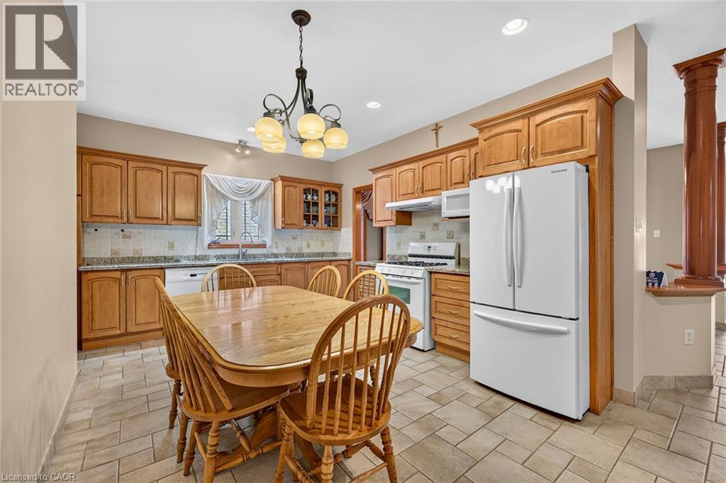219 Jacqueline Boulevard, Hamilton, Ontario  L9B 2T6 - Photo 17 - 40865522