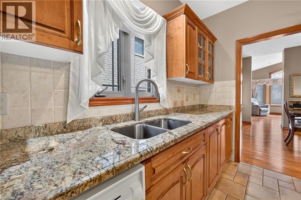 219 Jacqueline Boulevard, Hamilton, Ontario  L9B 2T6 - Photo 23 - 40865522