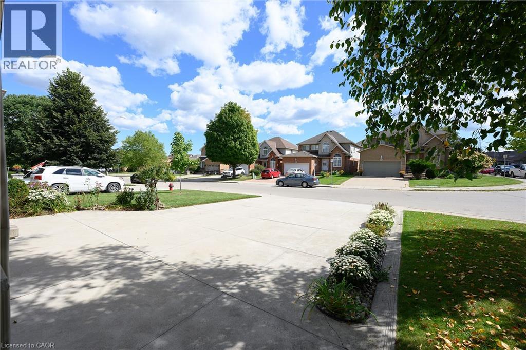 219 Jacqueline Boulevard, Hamilton, Ontario  L9B 2T6 - Photo 49 - 40865522
