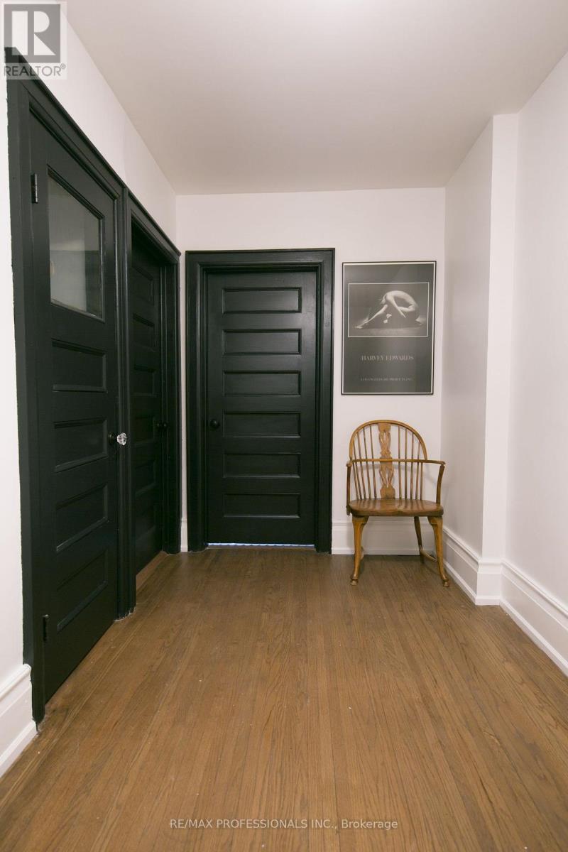 124 Close Avenue, Toronto, Ontario  M6K 2V5 - Photo 19 - W14029340