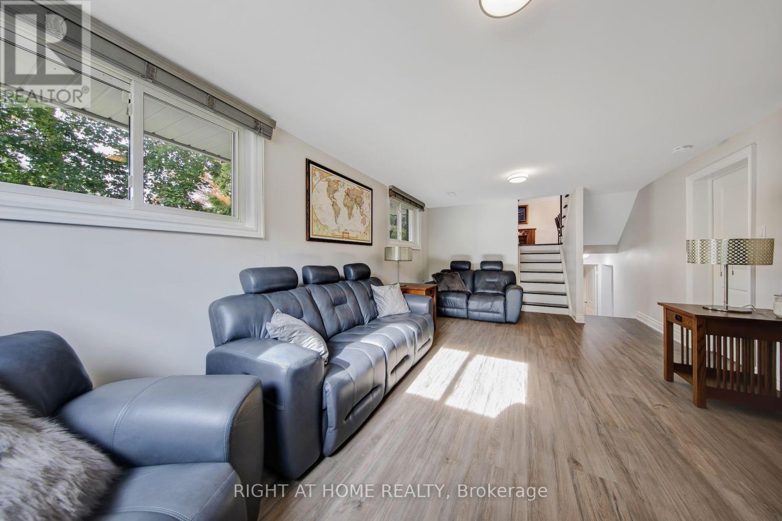139 Third Line, Oakville, Ontario  L6L 3Z9 - Photo 17 - W14029348