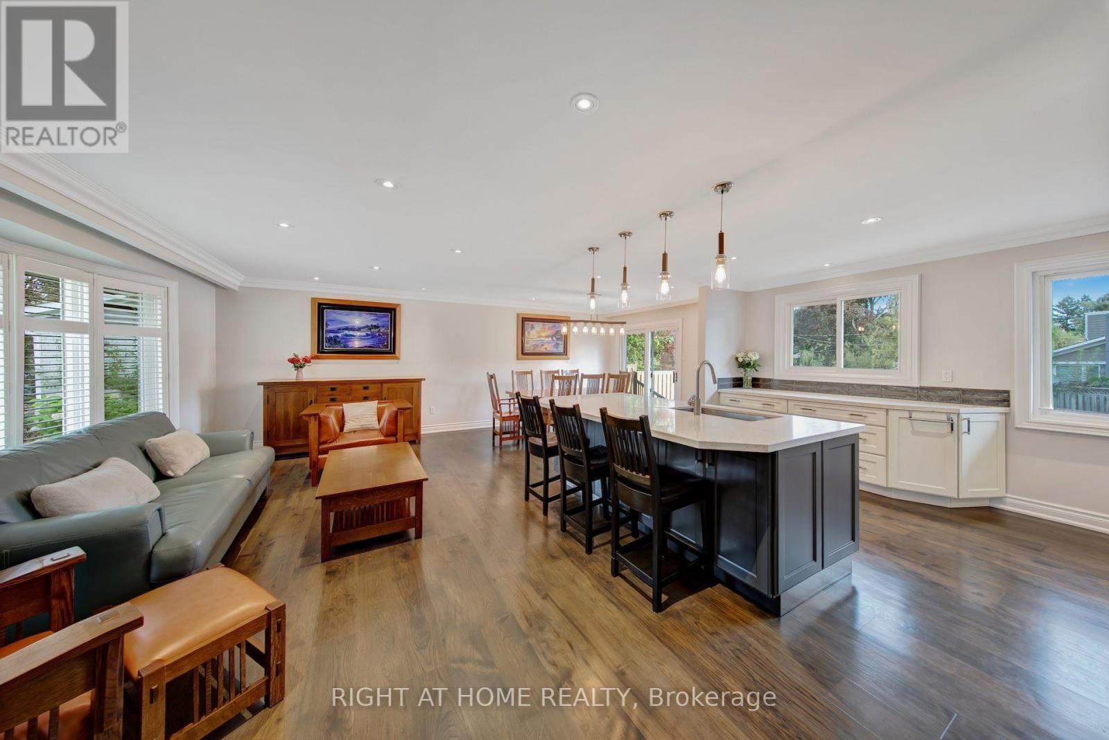 139 Third Line, Oakville, Ontario  L6L 3Z9 - Photo 7 - W14029348