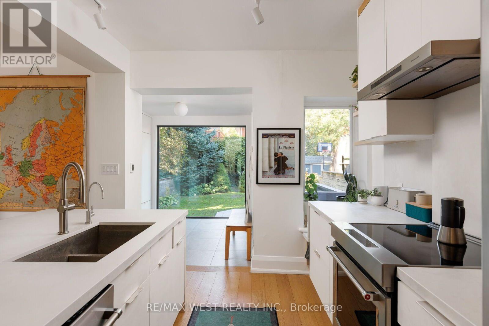 226 Wright Avenue, Toronto, Ontario  M6R 1L3 - Photo 16 - W14029362