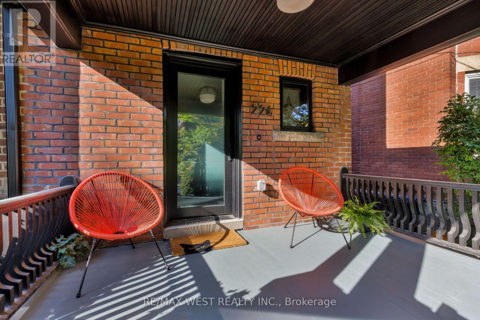 226 Wright Avenue, Toronto, Ontario  M6R 1L3 - Photo 3 - W14029362
