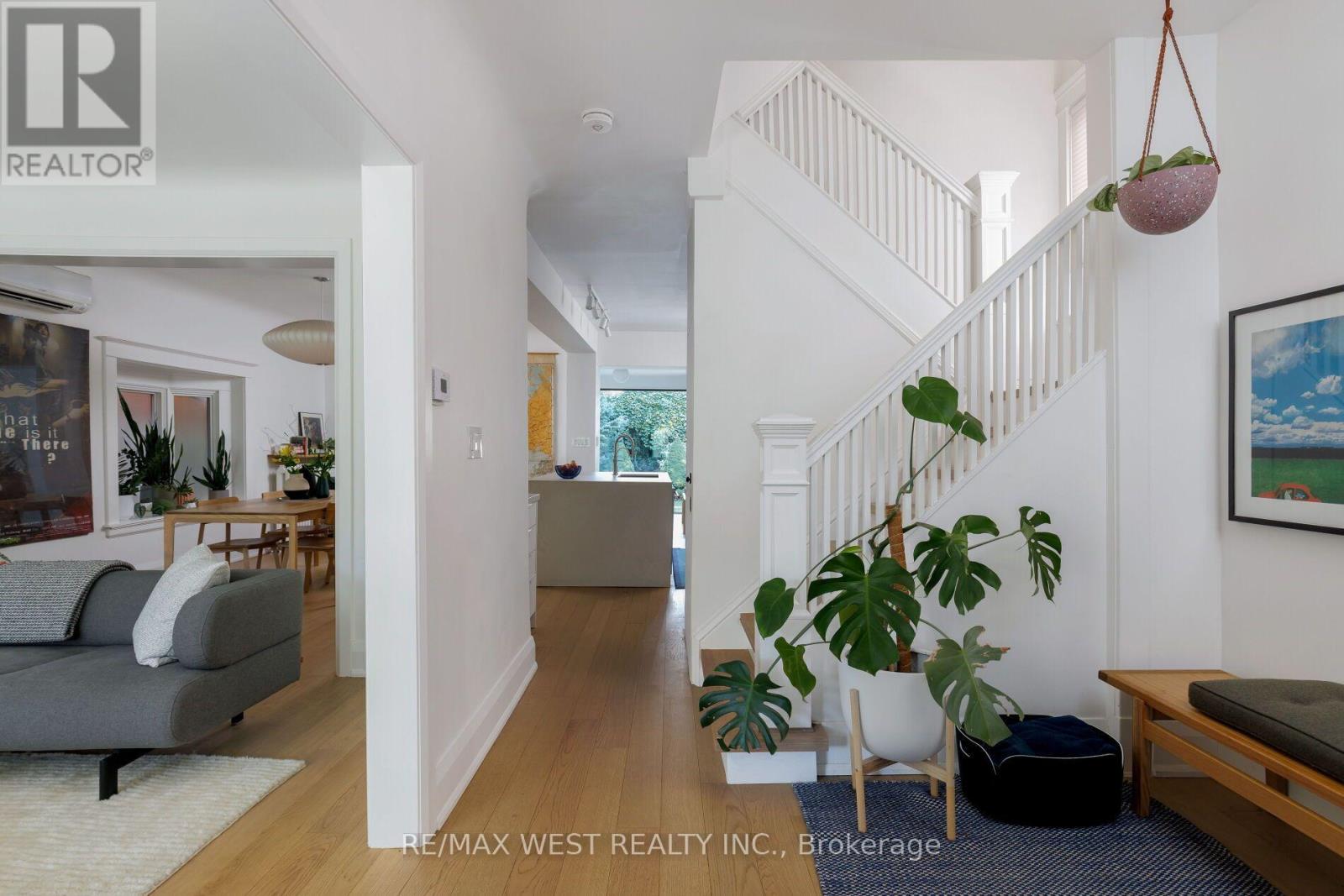 226 Wright Avenue, Toronto, Ontario  M6R 1L3 - Photo 5 - W14029362