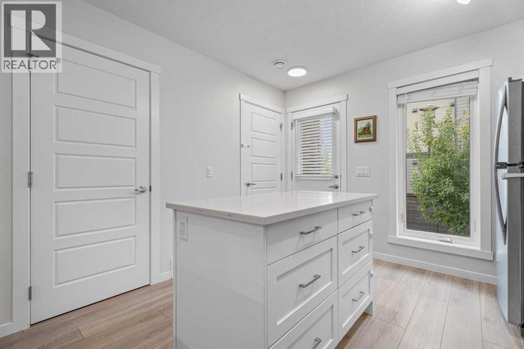110, 338 Seton Circle SE