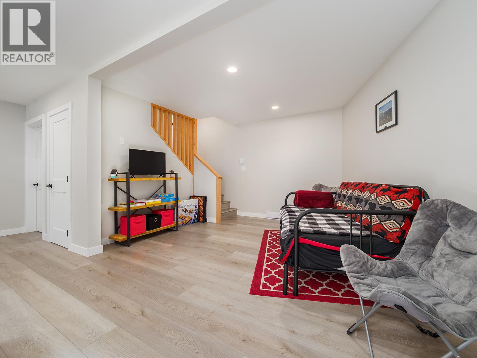 2423 Goat Mountain View Road
