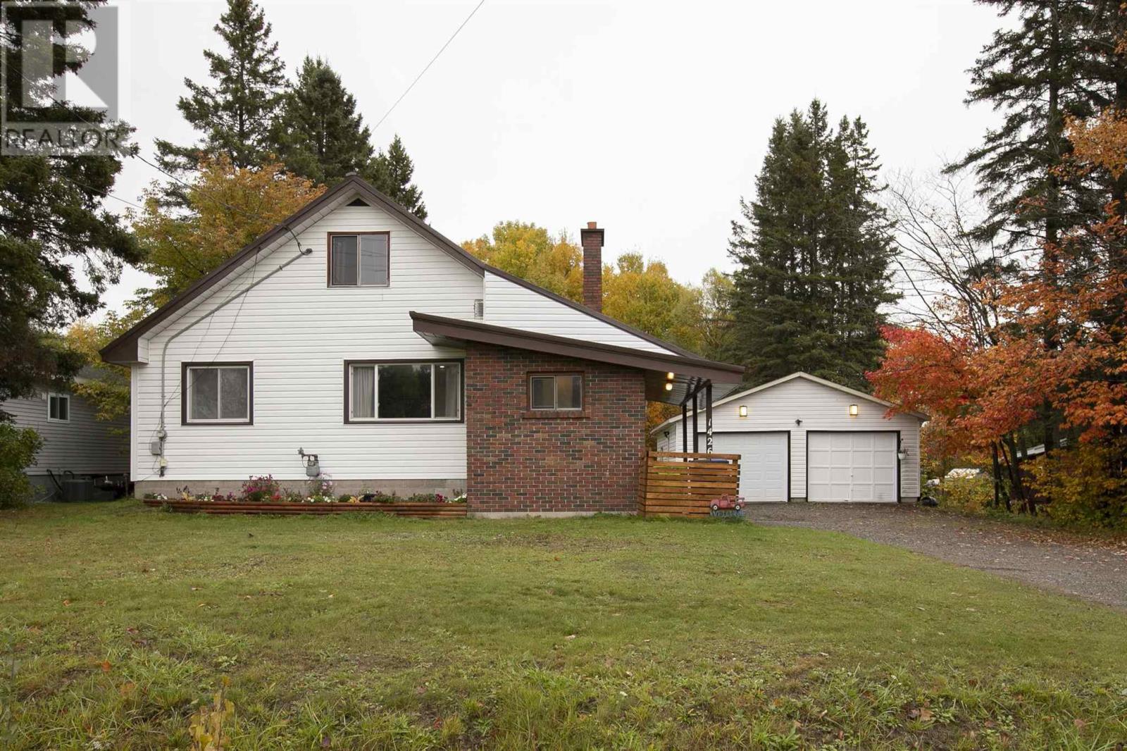 1426 Peoples Rd, Sault Ste. Marie, Ontario  P6C 3W8 - Photo 2 - SM262857