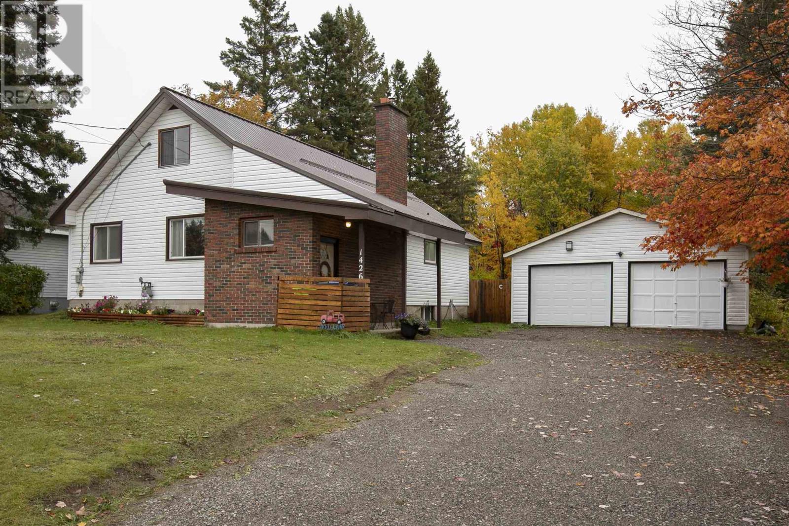 1426 Peoples Rd, Sault Ste. Marie, Ontario P6C 3W8 - Photo 1 - SM262857