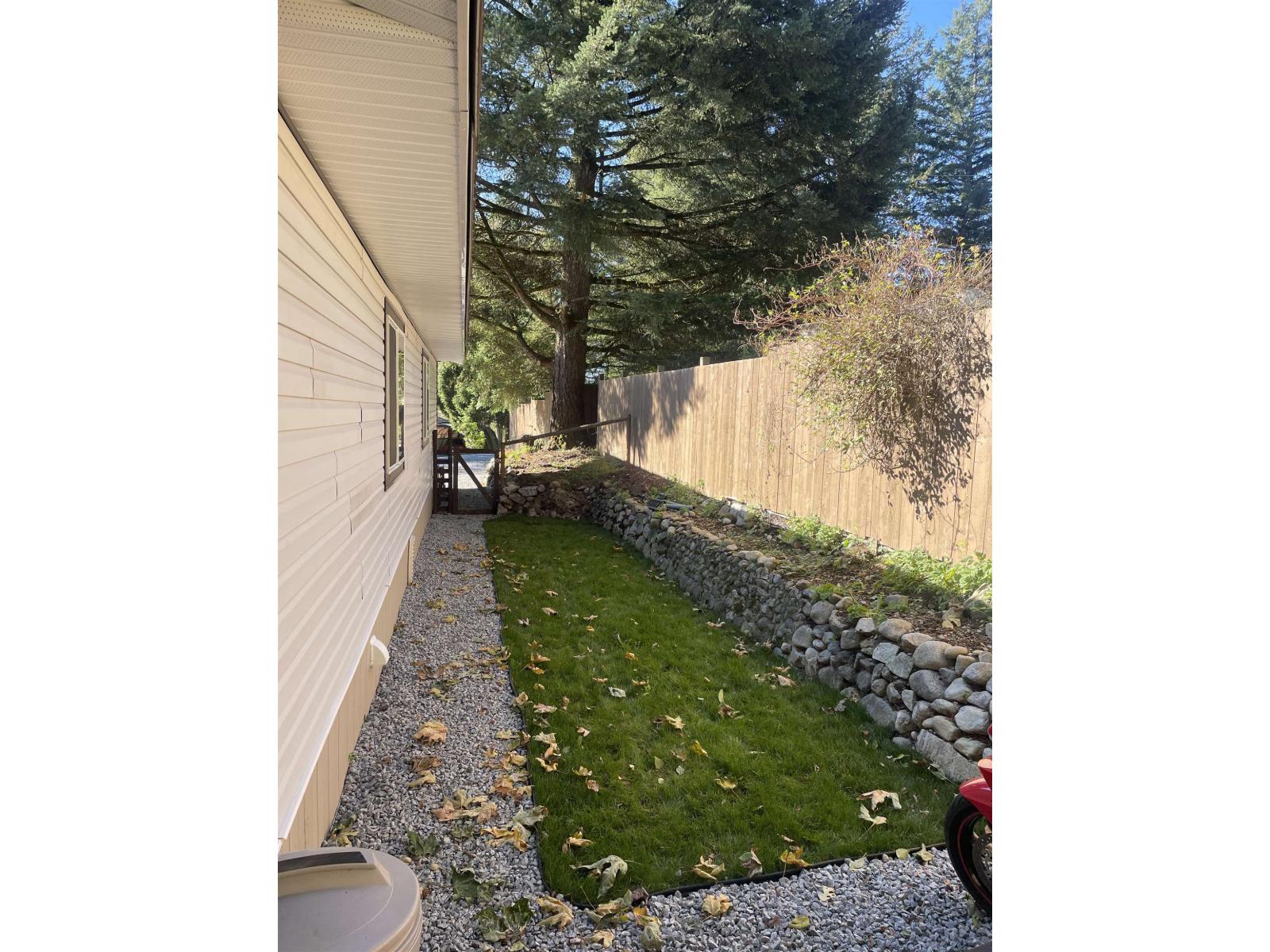 98 43201 LOUGHEED HIGHWAY