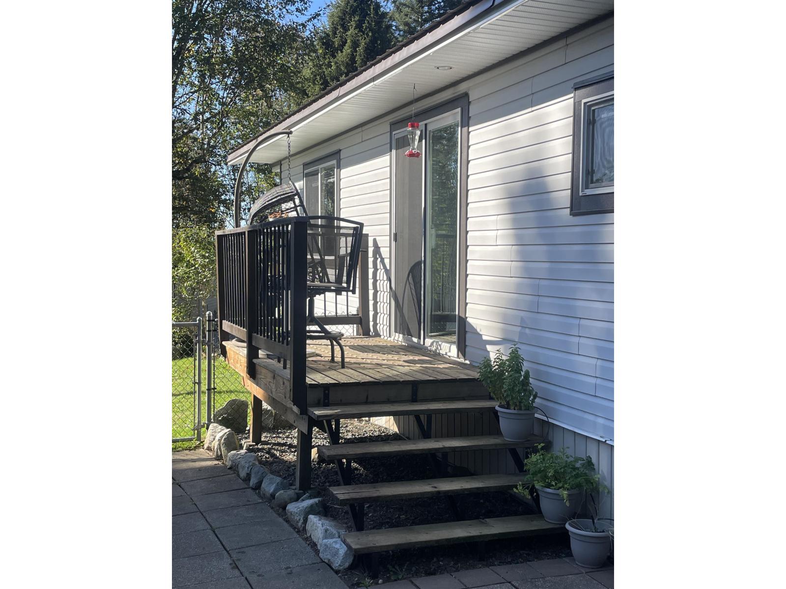 98 43201 LOUGHEED HIGHWAY