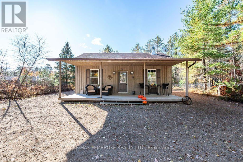33 Turner's Road, Killaloe, Ontario