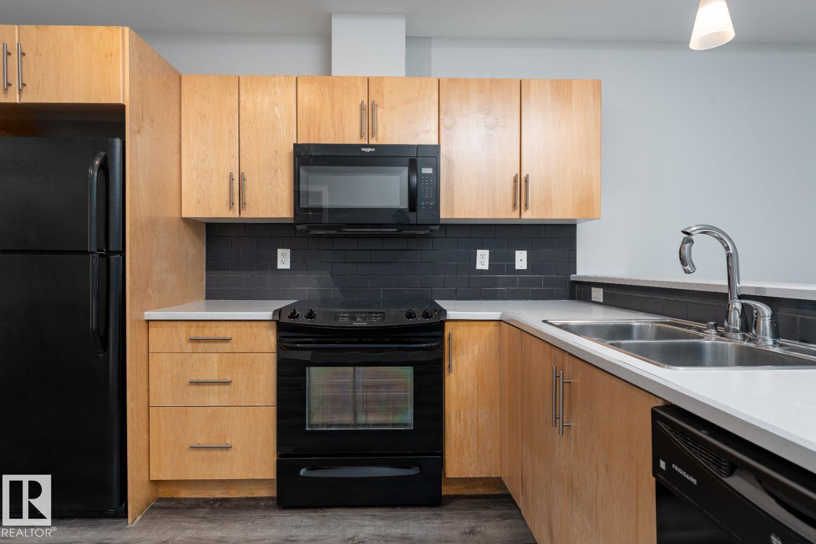 #106 10808 71 AV NW