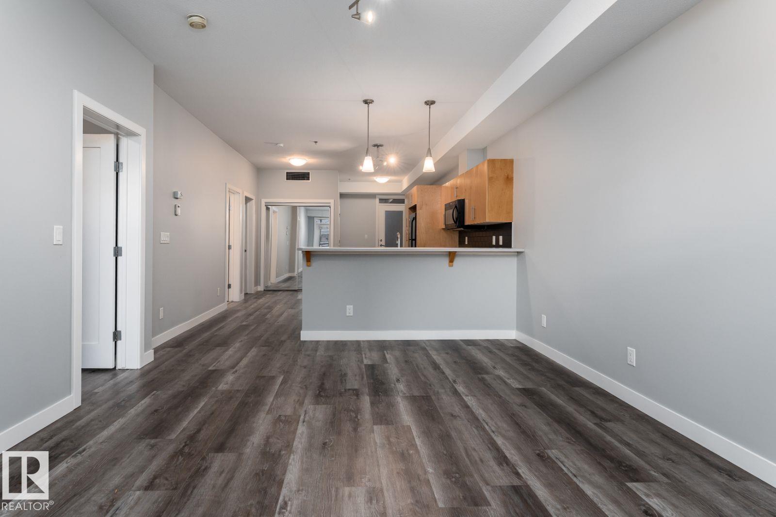 #106 10808 71 AV NW