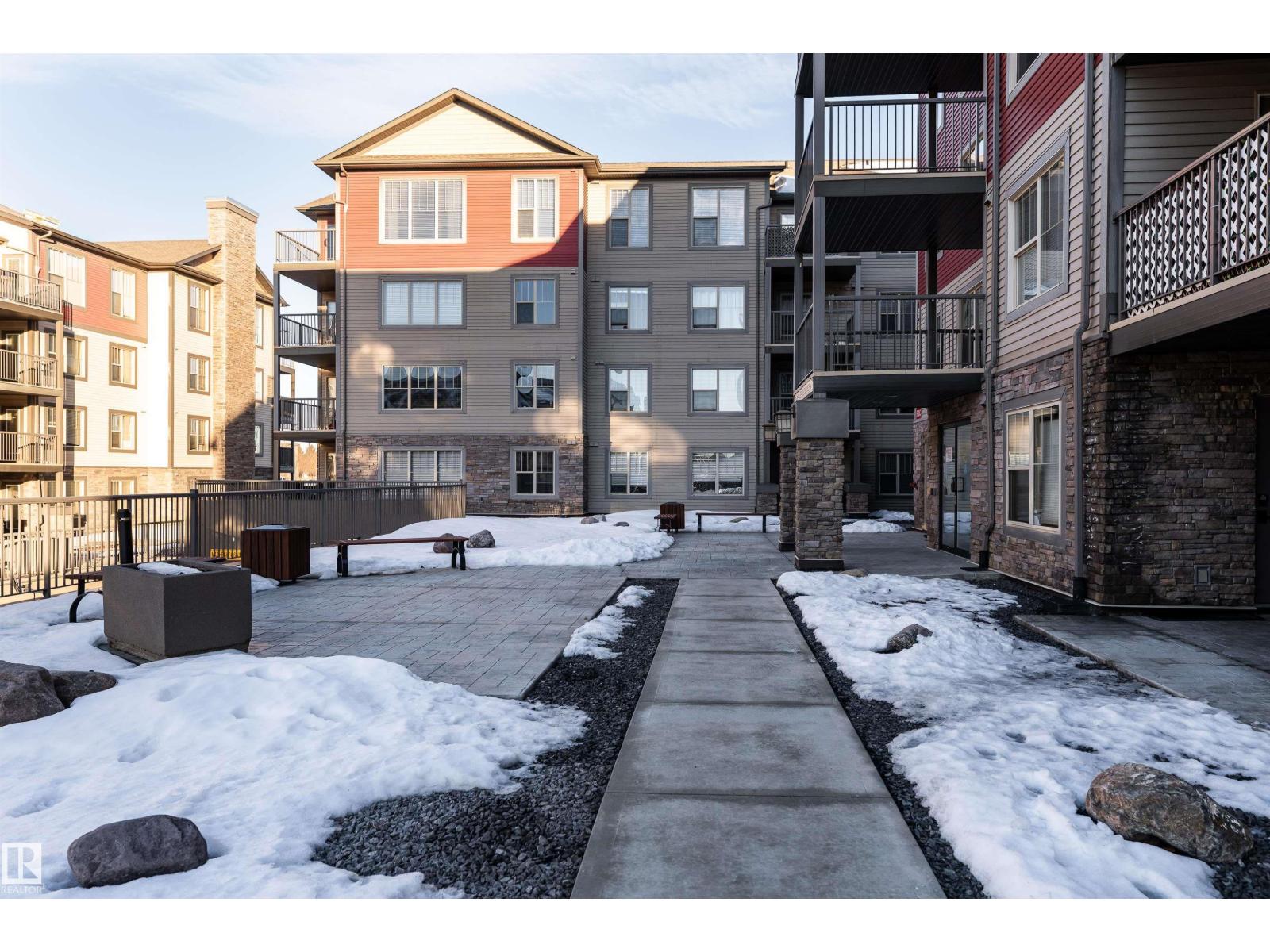 #202 105 AMBLESIDE DR SW
