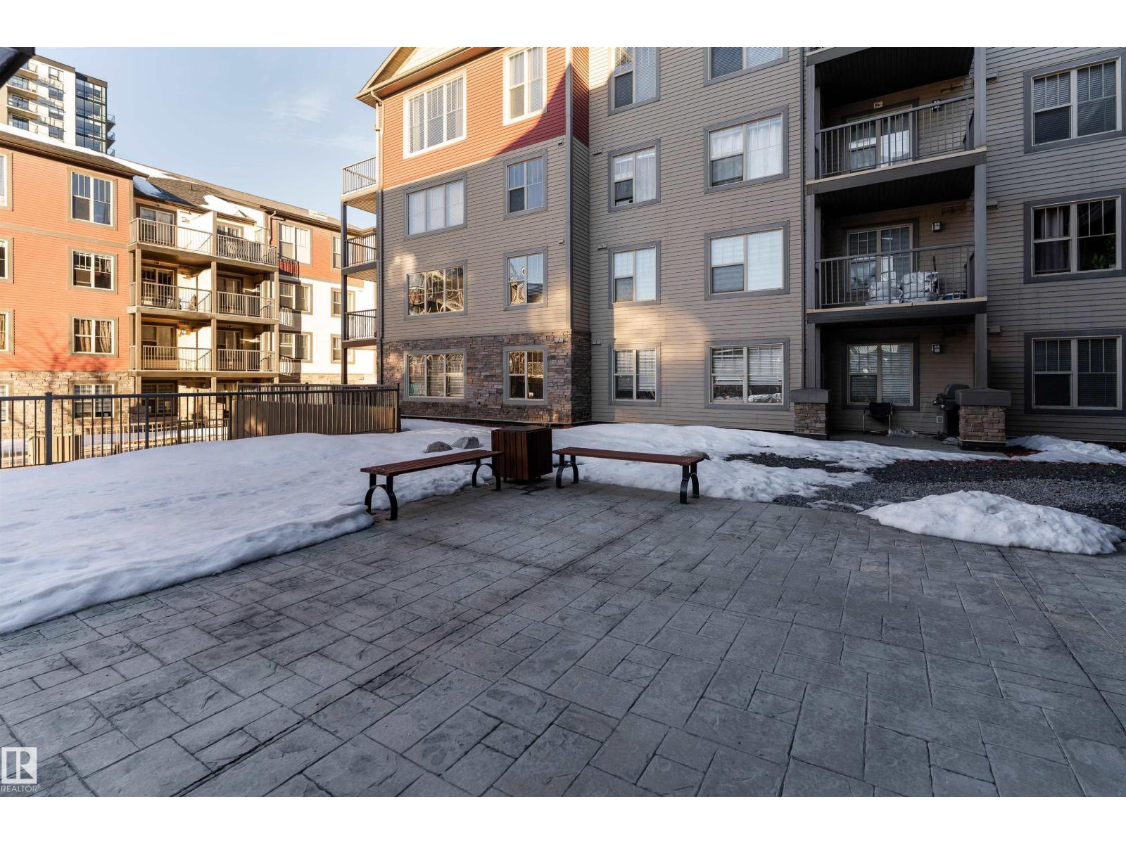 #303 105 AMBLESIDE DR SW