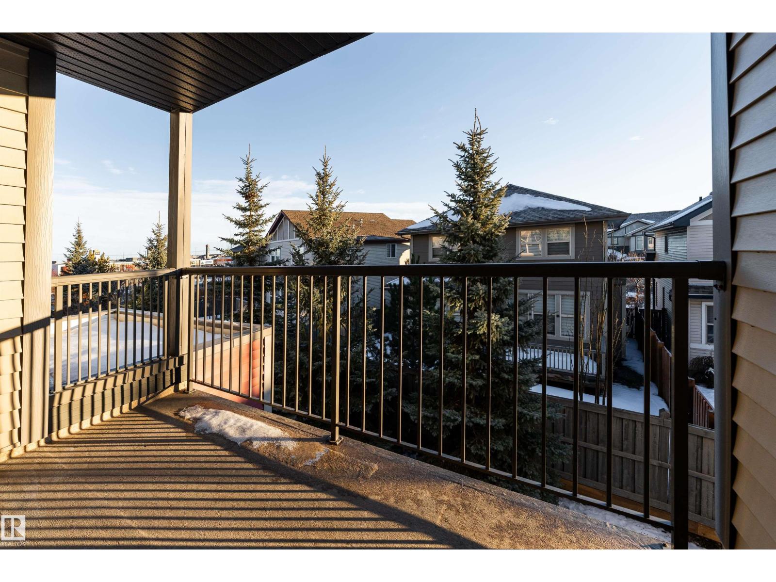 #303 105 AMBLESIDE DR SW