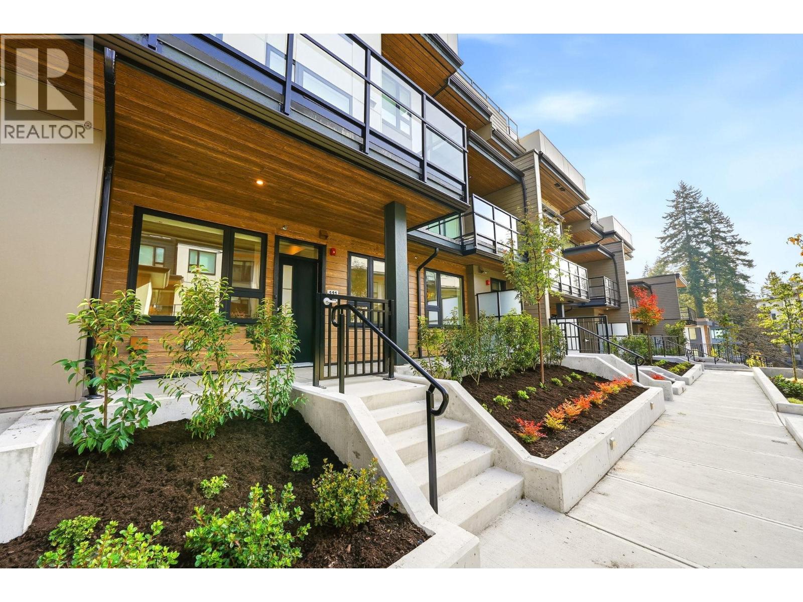 111 950 Lytton Street, North Vancouver, British Columbia  V7H 0C4 - Photo 2 - R3174968