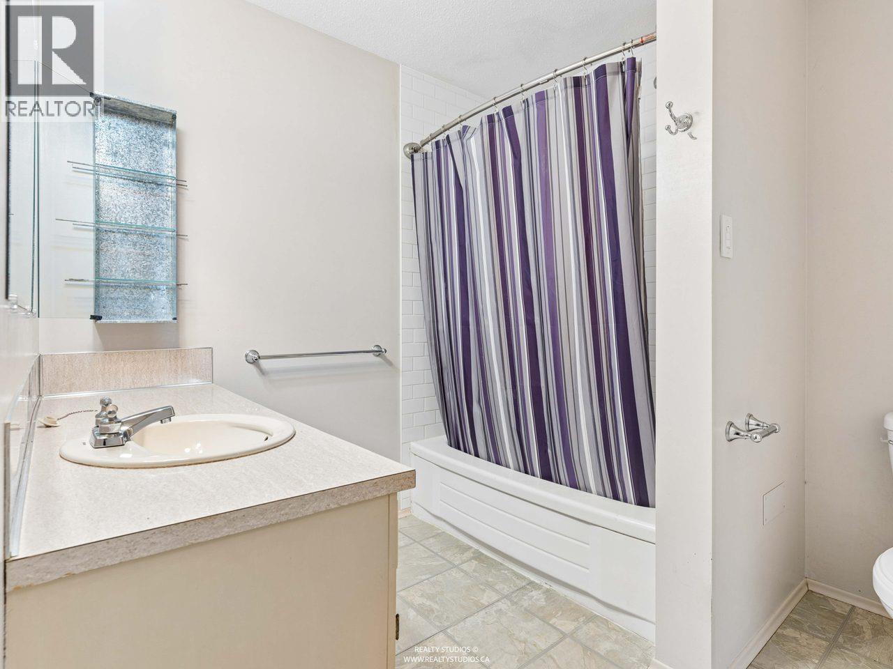 6 7335 Montecito Drive, Burnaby, British Columbia  V5A 1R3 - Photo 16 - R3174970